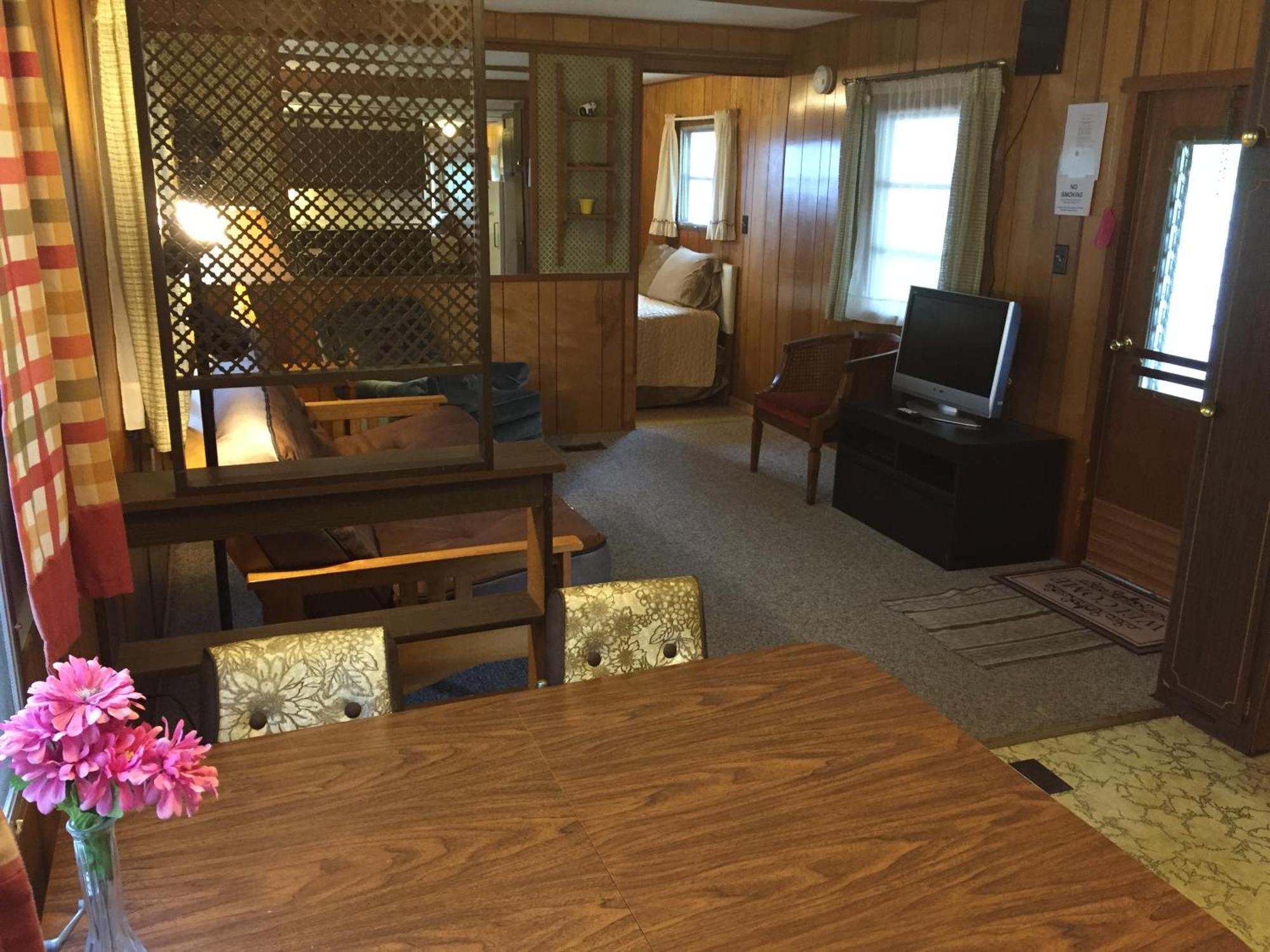 Rainbow'S End Resort Camp Chetek エクステリア 写真