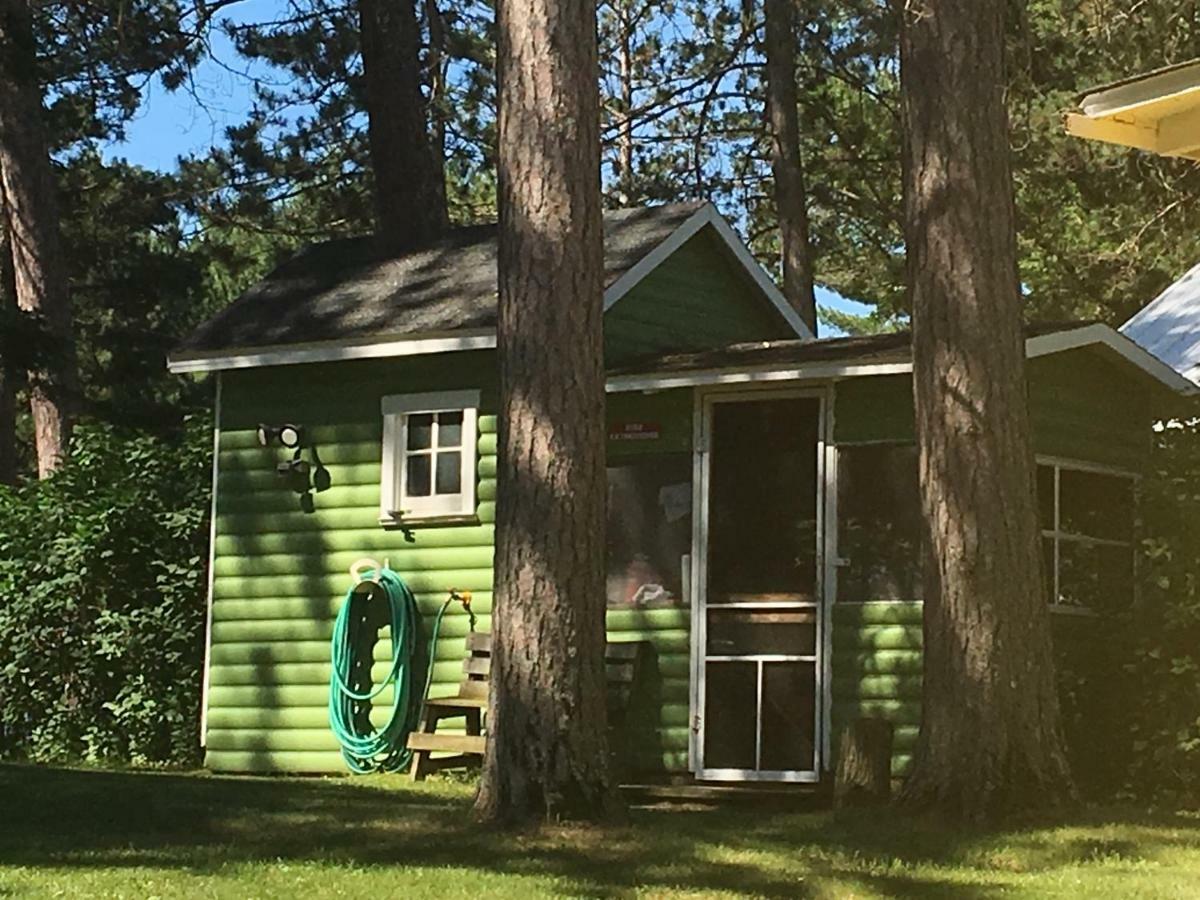 Rainbow'S End Resort Camp Chetek エクステリア 写真